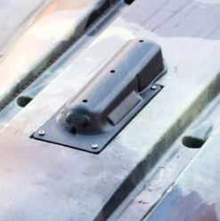 BerleyPro Vibe Lowrance And Garmin SideScan Transducer Mount -YakGear Shop berleypro vibe lowrance and garmin sidescan transd 2